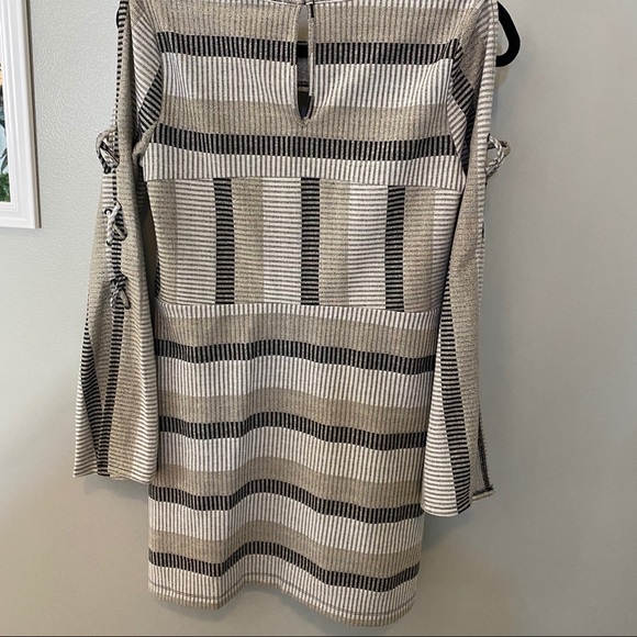 BCBGeneration dress small NWT - Picture 9 of 11